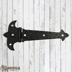 Tudor Rustic cast Iron spear T-Hinge 124mm x59mm (MAJ-845)
