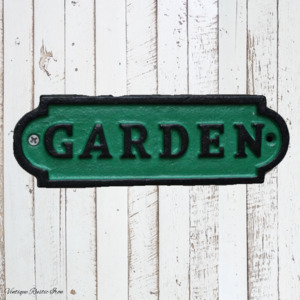 Rustic cast Iron GARDEN sign green/black 180mm x 60mm