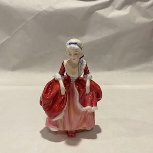 Vintage: Royal Doulton Goody Two Shoes Figurine