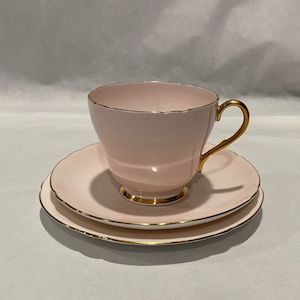 Pottery Glass: Shelley Pretty Pastel Pink Trio