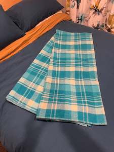 VNZWOOL: Vintage NZ wool blanket - turquoise check