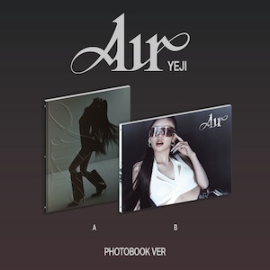 Itzy: YEJI (ITZY) 1st EP – Air (Photobook Ver.) (Random)