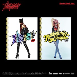 Red Velvet: SEULGI (Red Velvet) The 2nd Mini Album – Accidentally On Purpose (Photobook Ver.) (Random)