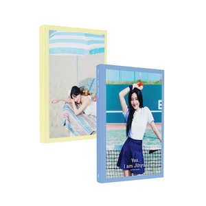 Twice: [PRE-OWNED] TWICE 1st Photobook - Yes, I am Jihyo.