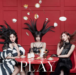 PRE-ORDER: MISAMO 1st Full Album - PLAY (Japanese Edition)