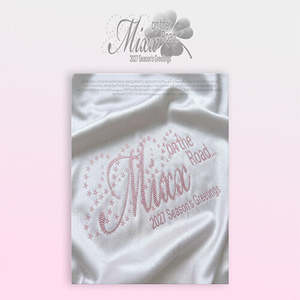 PRE-ORDER: NMIXX 2027 Season’s Greetings - MIXX ON THE ROAD