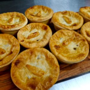 Pies Frozen: Steak & Mushroom - Frozen Pie