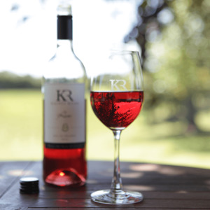 Red: La Niña Sparkling Rose