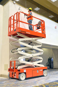 Products: 10M 4726 Electric Scissor Lift