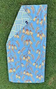 Accessories: Kōwhai Beach Towel with magnets