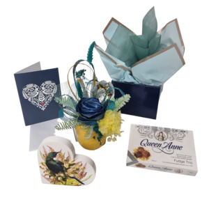 New Zealand Tui Gift Set - Kamo Village Florist