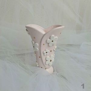 Large Posy Vase by Dawn Clayden