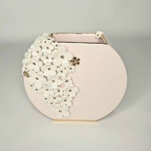 Round Deco Vase by Dawn Clayden