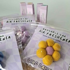 Gifts + Extras Kānuka Boutique Florist: Daisy Air Freshener by Wild Daisy