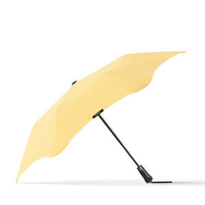 Blunt Umbrellas: Metro Umbrella Butter