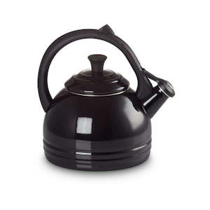 Peruh Kettle Black