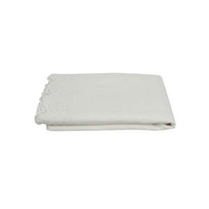 Table Linen: Embroidered Tablecloth White Small