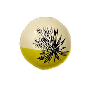 Decorative: Bowl Ti Kouka Dipped Green with Black 7cm