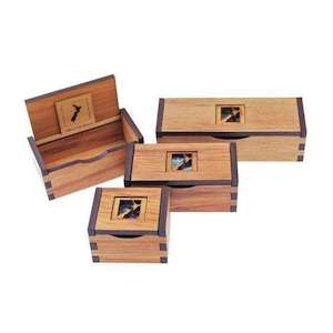 Furnishings Decor: Chatterbox- NZ Map