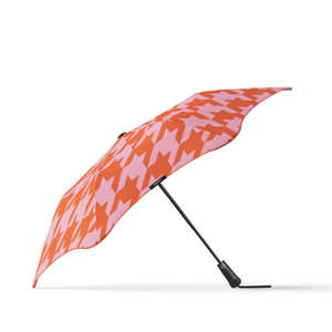 Blunt Umbrellas: Metro Umbrella Houndstooth Candy