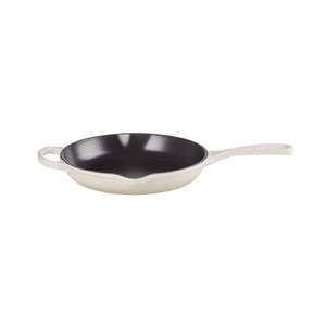 Frying Pans: Signature Round Skillet Meringue