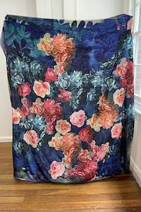 Giftwear: STUDIO COZY BLANKET