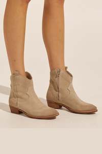 Boots: Fiesta Boot (Stone)