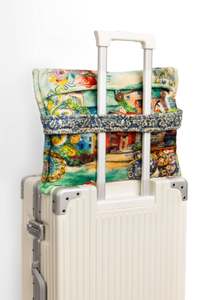 Giftwear: Travel Blanket