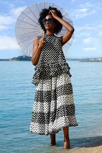 Layer Flavour Skirt (Black / White)