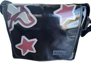Kenny Large Messenger Bag BJ6565