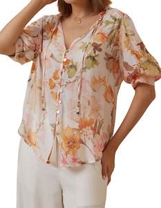 TOPS: Meadow Short Sleeve Button Front Blouse in White Floral