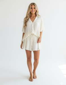 Storewide Discount Collection: Lumi Short Sleeve Relaxed Top in Cream