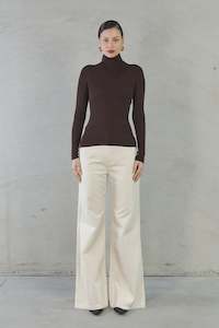 Knitwear: Sofia Irina Isla Top Chocolate