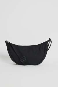 Wallets Bags: Among The Brave Urban Black Rounded Crossbody Bag