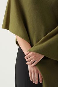 Clothing: Cashmere Poncho - 100% Pure