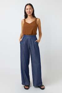 Bronwyn Capsule Edit: Traveller trouser