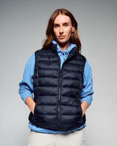 Women's Core Light Weight Insulated Vest - Black Stingray