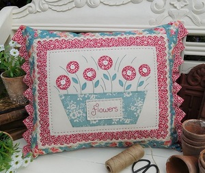 The Flower Pot Cushion Pattern - Katipatch Patchwork & Quilting Boutique