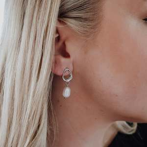 Statement Collection: Pearl Drop