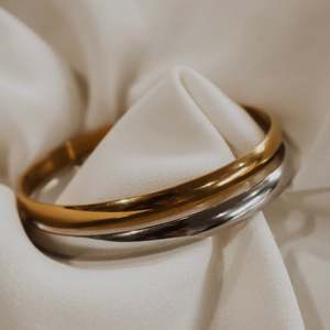 Bracelets: BF - 6mm Bangle