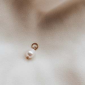 Pearl Charm