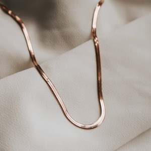 ROSE GOLD Snake Chain