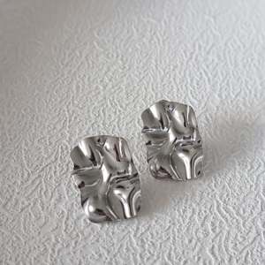 Sample And Seconds: Victoria Earring