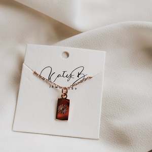 Rose Gold Etched daisy necklace