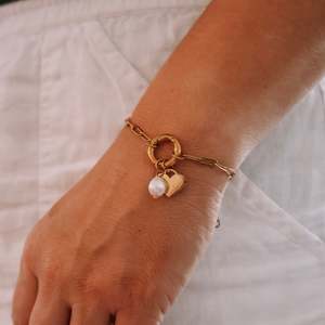 Bracelets: Charm Holder Bracelet