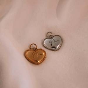 New: Mum Heart Charm