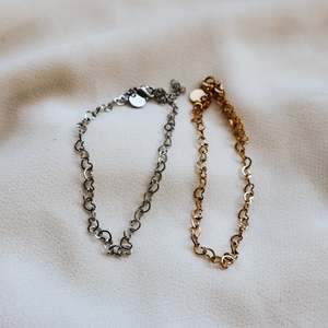 Bracelets: Heart Chain Bracelet