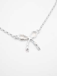 Jewellery: Ribbon Necklace ~ Silver