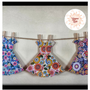 RETRO FLOWERS Origami Dress Bunting