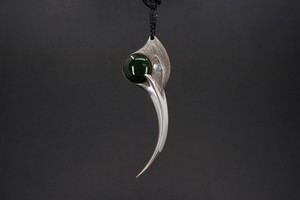 Products: Silver and New Zealand Jade Female Huia bird kawakawastone